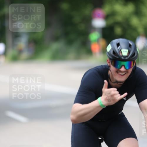 15.06.2025 - 7 Türme Triathlon Yannick Fuchs http://msf.ph/oto/8012242 15.06.2025 13:26:58 Radfahren 672, 760, 998 meine-sportfotos.de