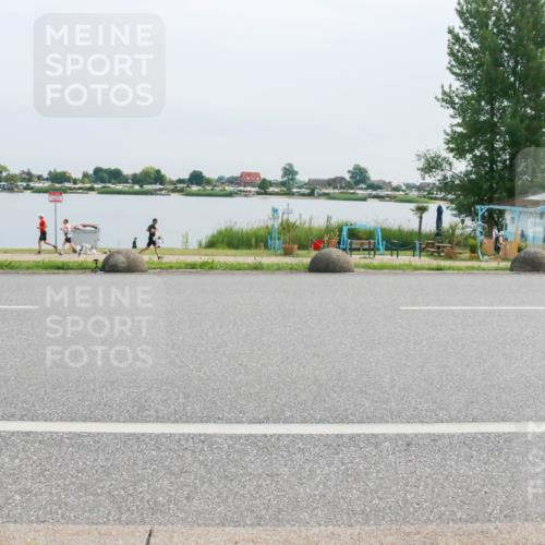 15.06.2025 - 27. Vierlanden-Triathlon H.Heesch http://msf.ph/oto/8012265 15.06.2025 11:06:14 Radfahren 206, 223, 697, 705, 760 meine-sportfotos.de