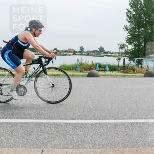 15.06.2025 - 27. Vierlanden-Triathlon H.Heesch http://msf.ph/oto/8012304 15.06.2025 11:06:23 Radfahren 16, 485, 539 meine-sportfotos.de