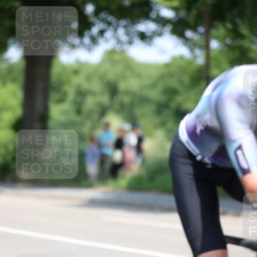 15.06.2025 - 7 Türme Triathlon Yannick Fuchs http://msf.ph/oto/8012305 15.06.2025 12:46:33 Radfahren 240, 317, 504, 605, 609 meine-sportfotos.de