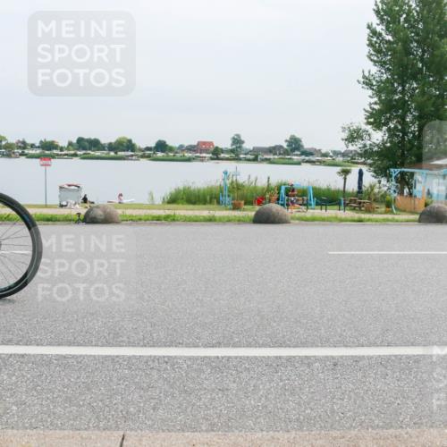 15.06.2025 - 27. Vierlanden-Triathlon H.Heesch http://msf.ph/oto/8012314 15.06.2025 11:06:27 Radfahren 5, 485, 539 meine-sportfotos.de