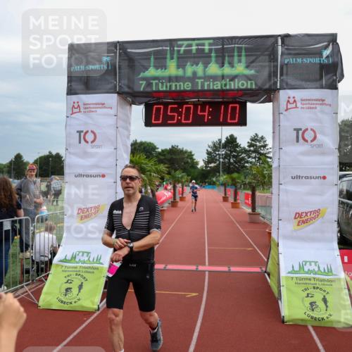 15.06.2025 - 7 Türme Triathlon Michael Strokosch http://msf.ph/oto/8012342 15.06.2025 15:04:10 Ziel 256, 299 meine-sportfotos.de