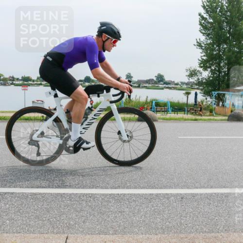 15.06.2025 - 27. Vierlanden-Triathlon H.Heesch http://msf.ph/oto/8012352 15.06.2025 11:06:29 Radfahren 5, 128, 539 meine-sportfotos.de