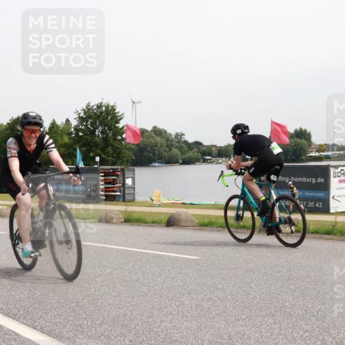 15.06.2025 - 27. Vierlanden-Triathlon H.Heesch http://msf.ph/oto/8012364 15.06.2025 11:07:48 Radfahren 492, 515, 710, 741 meine-sportfotos.de
