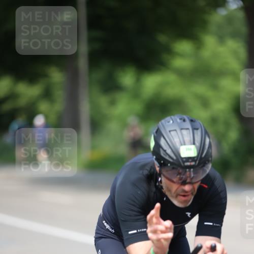 15.06.2025 - 7 Türme Triathlon Yannick Fuchs http://msf.ph/oto/8012427 15.06.2025 13:27:09 Radfahren 255, 762, 840 meine-sportfotos.de