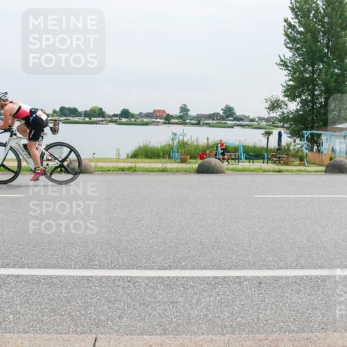 15.06.2025 - 27. Vierlanden-Triathlon H.Heesch http://msf.ph/oto/8012442 15.06.2025 11:06:52 Radfahren 21, 214, 226, 227, 593, 691 meine-sportfotos.de