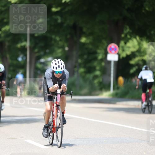 15.06.2025 - 7 Türme Triathlon Yannick Fuchs http://msf.ph/oto/8012443 15.06.2025 12:46:38 Radfahren 240, 609 meine-sportfotos.de