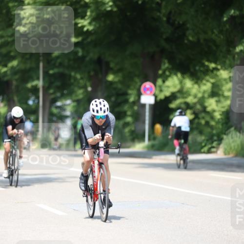 15.06.2025 - 7 Türme Triathlon Yannick Fuchs http://msf.ph/oto/8012456 15.06.2025 12:46:38 Radfahren 240, 609 meine-sportfotos.de
