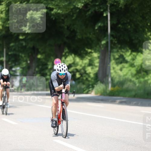 15.06.2025 - 7 Türme Triathlon Yannick Fuchs http://msf.ph/oto/8012475 15.06.2025 12:46:39 Radfahren 240 meine-sportfotos.de