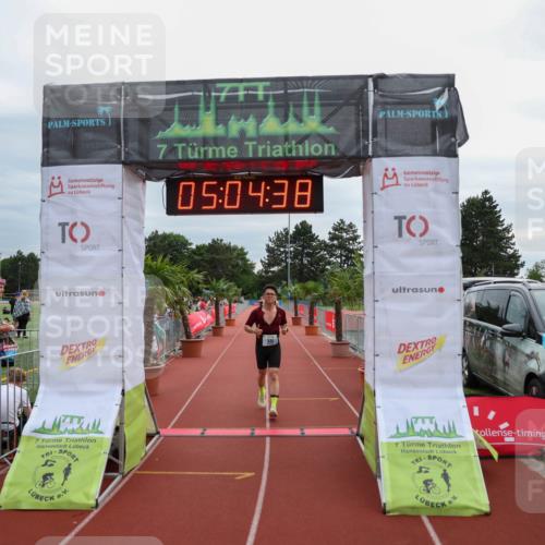 15.06.2025 - 7 Türme Triathlon Michael Strokosch http://msf.ph/oto/8012478 15.06.2025 15:04:38 Ziel 535 meine-sportfotos.de