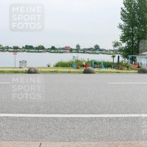 15.06.2025 - 27. Vierlanden-Triathlon H.Heesch http://msf.ph/oto/8012579 15.06.2025 11:07:10 Radfahren 405, 636 meine-sportfotos.de