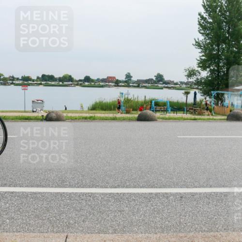 15.06.2025 - 27. Vierlanden-Triathlon H.Heesch http://msf.ph/oto/8012594 15.06.2025 11:07:13 Radfahren 405, 636 meine-sportfotos.de