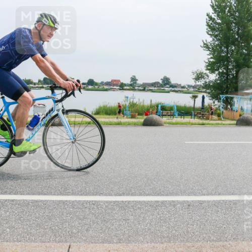 15.06.2025 - 27. Vierlanden-Triathlon H.Heesch http://msf.ph/oto/8012606 15.06.2025 11:07:14 Radfahren 405, 636 meine-sportfotos.de