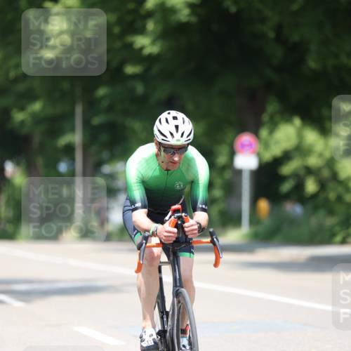 15.06.2025 - 7 Türme Triathlon Yannick Fuchs http://msf.ph/oto/8012637 15.06.2025 12:46:50 Radfahren 490, 496, 543 meine-sportfotos.de