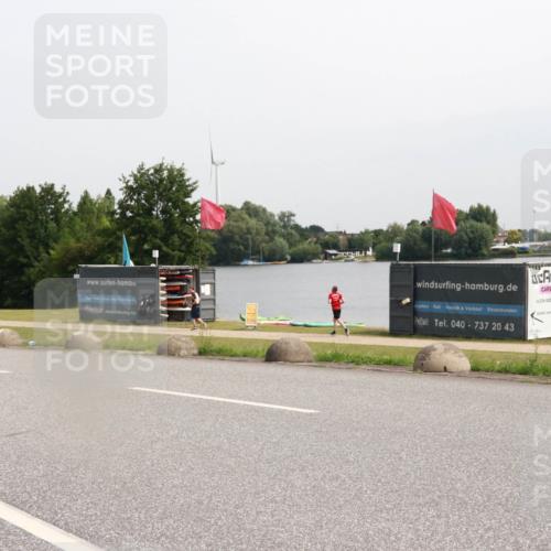 15.06.2025 - 27. Vierlanden-Triathlon H.Heesch http://msf.ph/oto/8012649 15.06.2025 11:08:39 Radfahren 163, 495, 581, 722, 727 meine-sportfotos.de