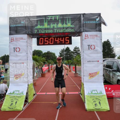 15.06.2025 - 7 Türme Triathlon Michael Strokosch http://msf.ph/oto/8012652 15.06.2025 15:04:44 Ziel 233, 535 meine-sportfotos.de