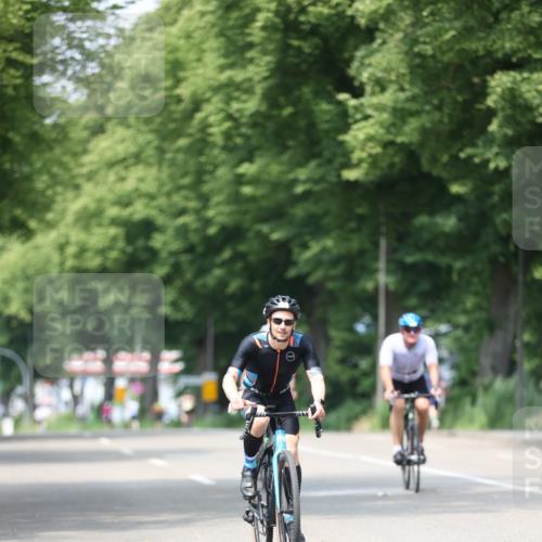 15.06.2025 - 7 Türme Triathlon Yannick Fuchs http://msf.ph/oto/8012698 15.06.2025 13:27:24 Radfahren 653, 1011 meine-sportfotos.de