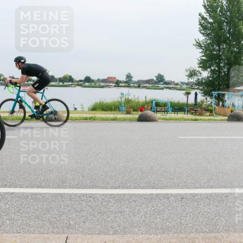 15.06.2025 - 27. Vierlanden-Triathlon H.Heesch http://msf.ph/oto/8012706 15.06.2025 11:07:48 Radfahren 492, 515, 550, 647, 710, 741 meine-sportfotos.de