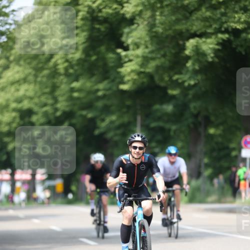 15.06.2025 - 7 Türme Triathlon Yannick Fuchs http://msf.ph/oto/8012716 15.06.2025 13:27:24 Radfahren 653, 1011 meine-sportfotos.de