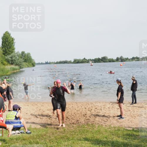 21.06.2025 - 27. Vierlanden-Triathlon MichiJ http://msf.ph/oto/8012728 15.06.2026 10:15:02 Schwimmen 476, 521, 525, 528, 570, 587, 592, 597, 605, 635, 1397 meine-sportfotos.de