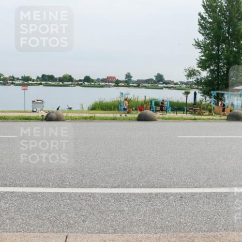 15.06.2025 - 27. Vierlanden-Triathlon H.Heesch http://msf.ph/oto/8012748 15.06.2025 11:07:52 Radfahren 492, 550, 647, 710, 741 meine-sportfotos.de