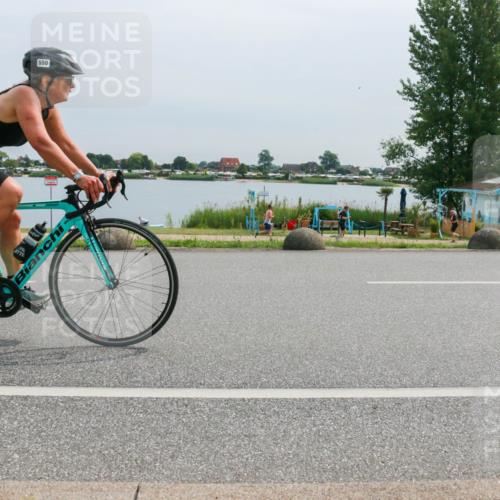 15.06.2025 - 27. Vierlanden-Triathlon H.Heesch http://msf.ph/oto/8012764 15.06.2025 11:07:52 Radfahren 492, 550, 647, 710, 741 meine-sportfotos.de