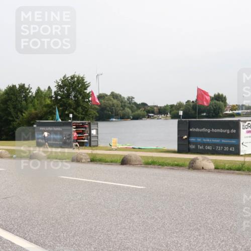 15.06.2025 - 27. Vierlanden-Triathlon H.Heesch http://msf.ph/oto/8012772 15.06.2025 11:08:42 Radfahren 163, 495, 581, 619 meine-sportfotos.de