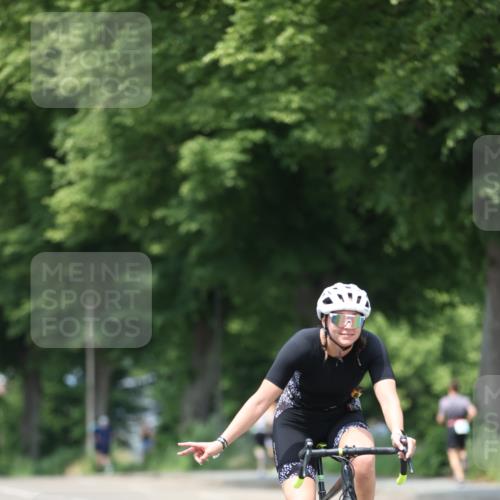 15.06.2025 - 7 Türme Triathlon Yannick Fuchs http://msf.ph/oto/8012777 15.06.2025 13:27:26 Radfahren 653 meine-sportfotos.de