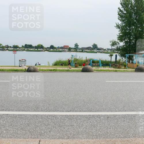 15.06.2025 - 27. Vierlanden-Triathlon H.Heesch http://msf.ph/oto/8012787 15.06.2025 11:07:56 Radfahren 647, 686 meine-sportfotos.de
