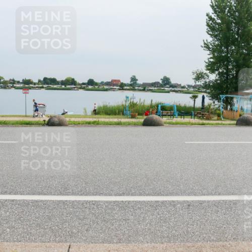 15.06.2025 - 27. Vierlanden-Triathlon H.Heesch http://msf.ph/oto/8012812 15.06.2025 11:08:01 Radfahren 200, 686 meine-sportfotos.de