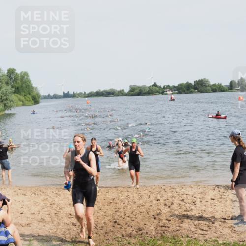 21.06.2025 - 27. Vierlanden-Triathlon MichiJ http://msf.ph/oto/8012832 15.06.2026 10:15:08 Schwimmen 480, 507, 528, 555, 587, 592, 597, 605, 635 meine-sportfotos.de
