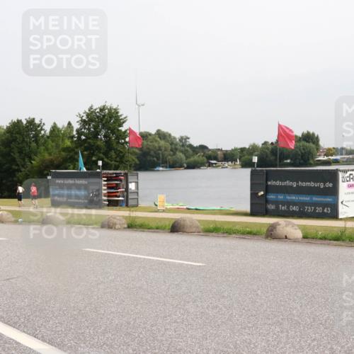 15.06.2025 - 27. Vierlanden-Triathlon H.Heesch http://msf.ph/oto/8012884 15.06.2025 11:08:45 Radfahren 163, 495, 581, 619 meine-sportfotos.de