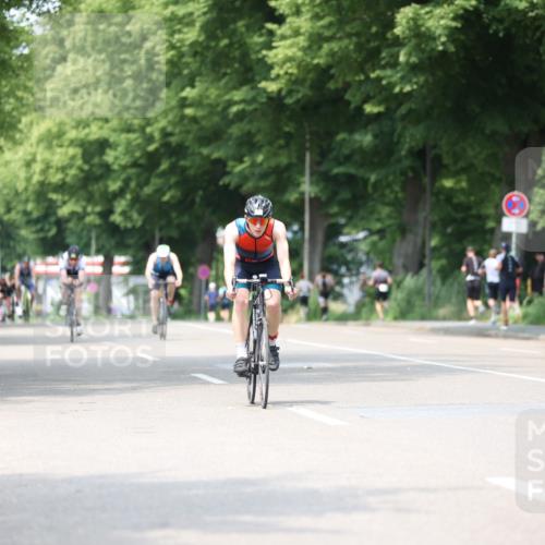 15.06.2025 - 7 Türme Triathlon Yannick Fuchs http://msf.ph/oto/8012898 15.06.2025 13:27:36 Radfahren 568, 723, 978 meine-sportfotos.de