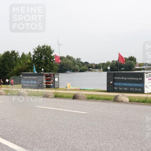 15.06.2025 - 27. Vierlanden-Triathlon H.Heesch http://msf.ph/oto/8012899 15.06.2025 11:08:45 Radfahren 163, 495, 581, 619 meine-sportfotos.de