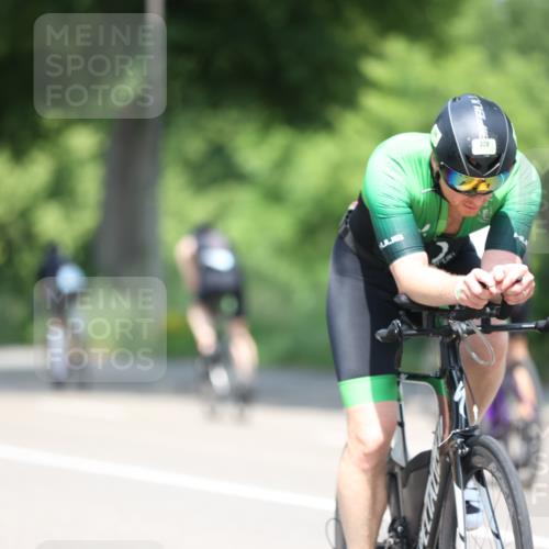 15.06.2025 - 7 Türme Triathlon Yannick Fuchs http://msf.ph/oto/8012923 15.06.2025 12:47:06 Radfahren 414, 629, 651 meine-sportfotos.de