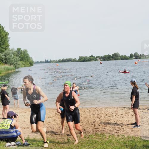 21.06.2025 - 27. Vierlanden-Triathlon MichiJ http://msf.ph/oto/8012928 15.06.2026 10:15:11 Schwimmen 480, 507, 555, 587, 597, 635 meine-sportfotos.de