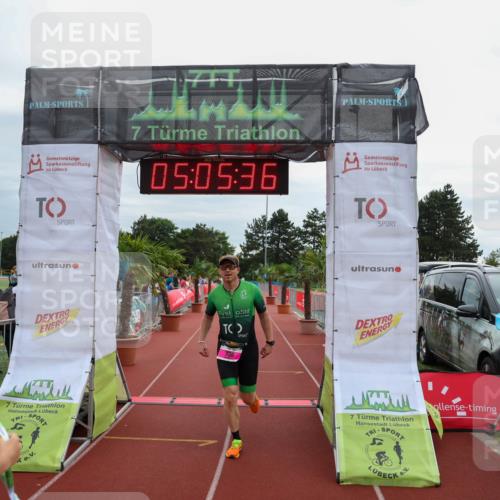15.06.2025 - 7 Türme Triathlon Michael Strokosch http://msf.ph/oto/8012937 15.06.2025 15:05:36 Ziel 328 meine-sportfotos.de