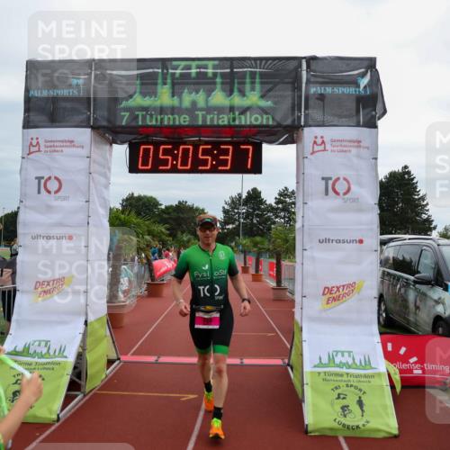 15.06.2025 - 7 Türme Triathlon Michael Strokosch http://msf.ph/oto/8012944 15.06.2025 15:05:36 Ziel 328 meine-sportfotos.de