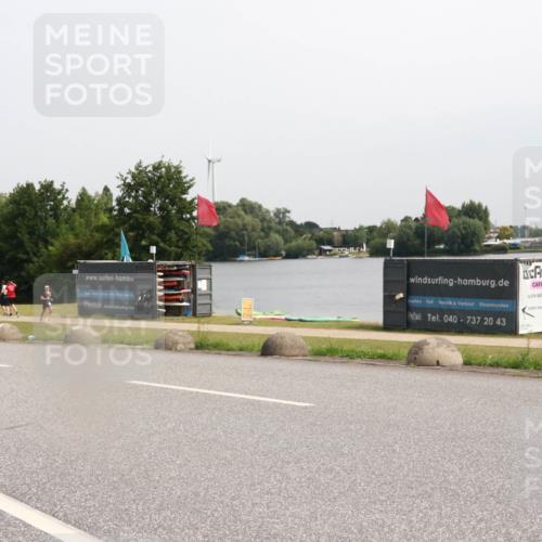 15.06.2025 - 27. Vierlanden-Triathlon H.Heesch http://msf.ph/oto/8012966 15.06.2025 11:08:46 Radfahren 495, 619 meine-sportfotos.de