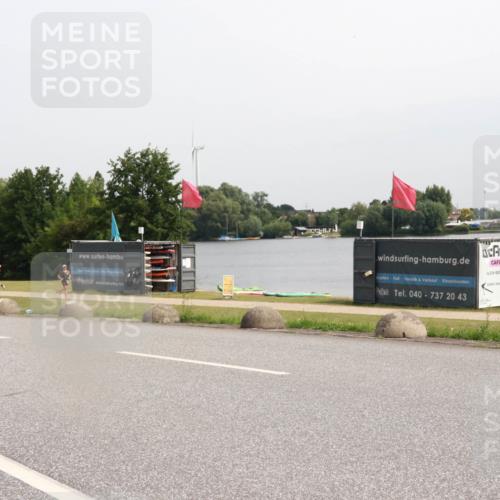 15.06.2025 - 27. Vierlanden-Triathlon H.Heesch http://msf.ph/oto/8012990 15.06.2025 11:08:47 Radfahren 619 meine-sportfotos.de