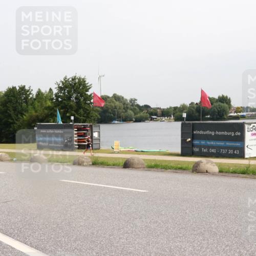 15.06.2025 - 27. Vierlanden-Triathlon H.Heesch http://msf.ph/oto/8013054 15.06.2025 11:08:49 Radfahren 619 meine-sportfotos.de