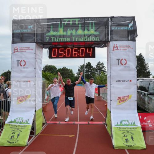15.06.2025 - 7 Türme Triathlon Michael Strokosch http://msf.ph/oto/8013057 15.06.2025 15:06:04 Ziel 666 meine-sportfotos.de