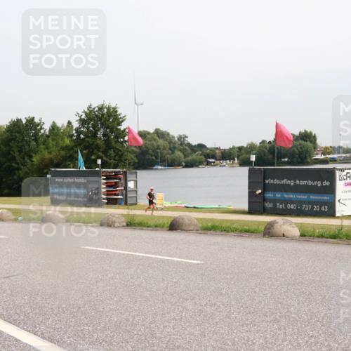 15.06.2025 - 27. Vierlanden-Triathlon H.Heesch http://msf.ph/oto/8013075 15.06.2025 11:08:50 Radfahren  meine-sportfotos.de