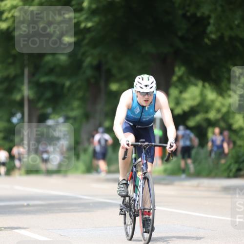 15.06.2025 - 7 Türme Triathlon Yannick Fuchs http://msf.ph/oto/8013093 15.06.2025 13:27:39 Radfahren 331, 568, 723, 978 meine-sportfotos.de