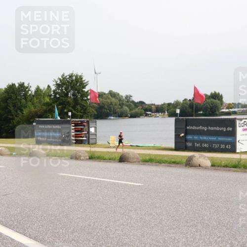 15.06.2025 - 27. Vierlanden-Triathlon H.Heesch http://msf.ph/oto/8013095 15.06.2025 11:08:50 Radfahren  meine-sportfotos.de