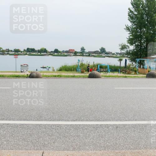 15.06.2025 - 27. Vierlanden-Triathlon H.Heesch http://msf.ph/oto/8013125 15.06.2025 11:08:37 Radfahren 163, 495, 581, 722, 727 meine-sportfotos.de