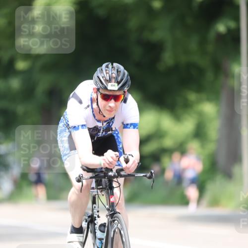 15.06.2025 - 7 Türme Triathlon Yannick Fuchs http://msf.ph/oto/8013148 15.06.2025 13:27:40 Radfahren 331, 568, 723, 978 meine-sportfotos.de