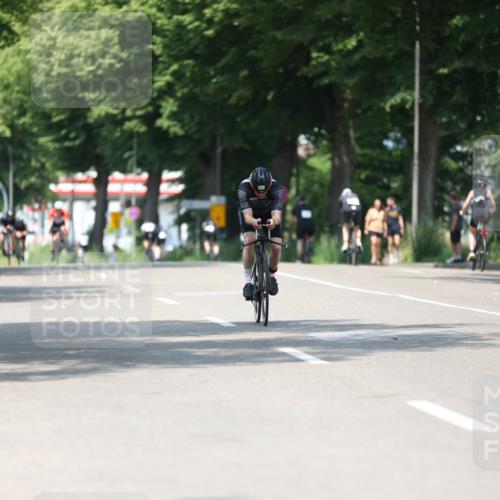 15.06.2025 - 7 Türme Triathlon Yannick Fuchs http://msf.ph/oto/8013158 15.06.2025 12:47:17 Radfahren 256, 291, 494 meine-sportfotos.de