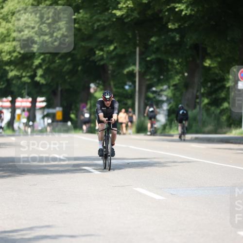 15.06.2025 - 7 Türme Triathlon Yannick Fuchs http://msf.ph/oto/8013188 15.06.2025 12:47:18 Radfahren 256, 291 meine-sportfotos.de