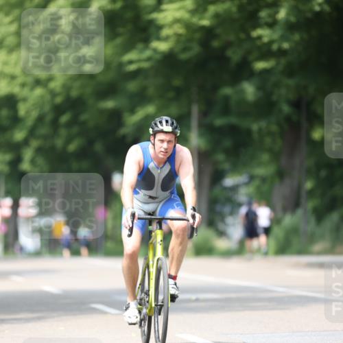 15.06.2025 - 7 Türme Triathlon Yannick Fuchs http://msf.ph/oto/8013190 15.06.2025 13:27:42 Radfahren 331, 568, 978 meine-sportfotos.de